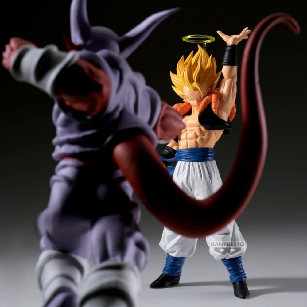 2 Dragon Ball Z Figures Super Saiyan Gogeta and Janemba